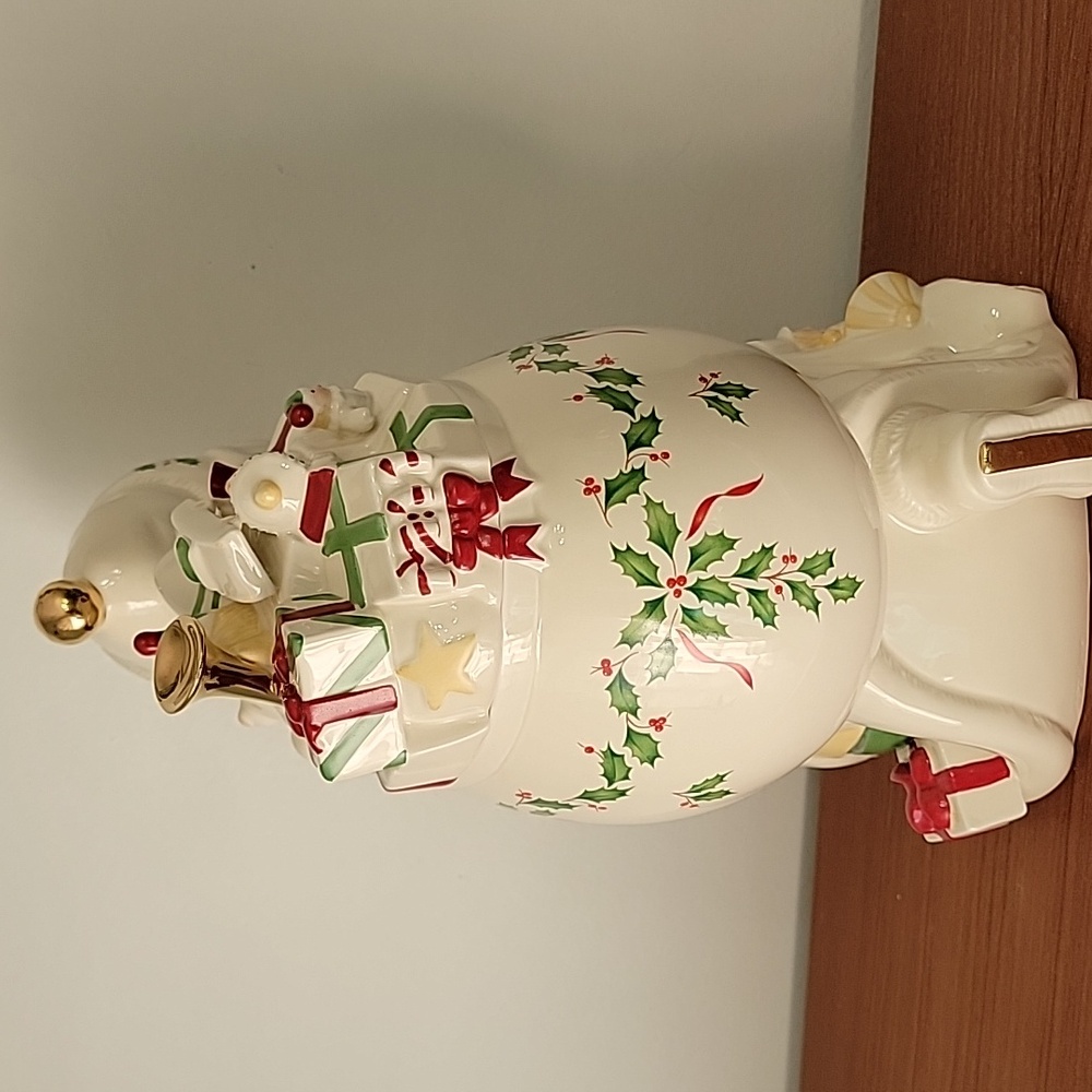 Vintage 1999 Lenox Holiday Collection Santa Skates Cookie Jar - Picture 4 of 13